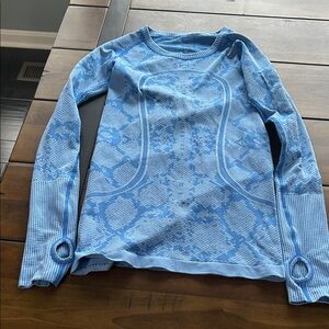 lululemon athletica Blue Patterned Sweatshirt